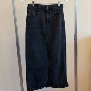 Hidden Maxi Demin Black Skirt